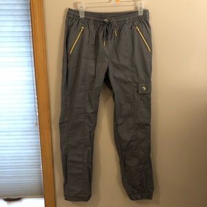 Jaanuu Gray/Gold Scrub Pant